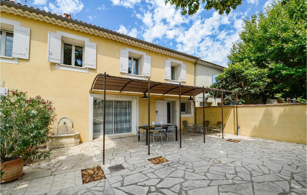 3 Bedroom Awesome Home In Chateuneuf De Gadagne Chateauneuf-de-Gadagne Exterior photo