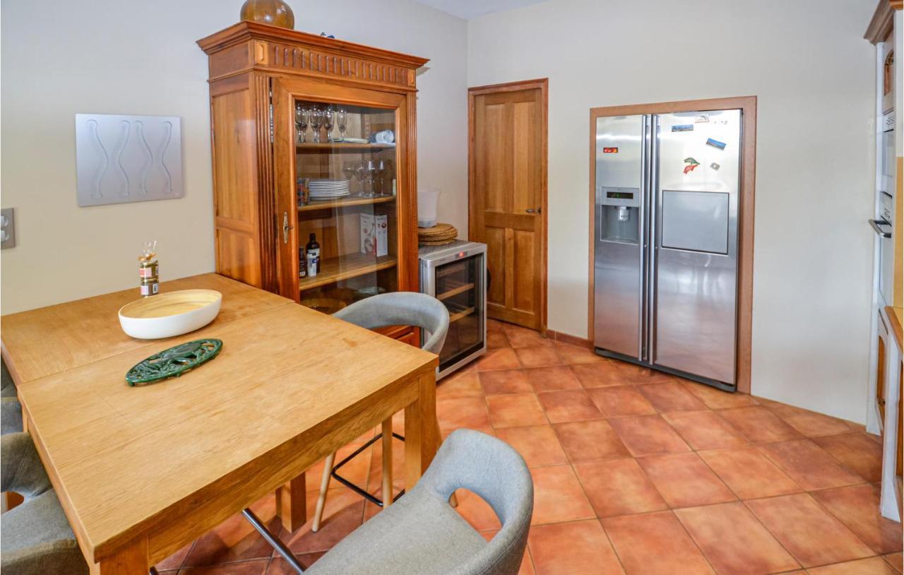3 Bedroom Awesome Home In Chateuneuf De Gadagne Chateauneuf-de-Gadagne Exterior photo