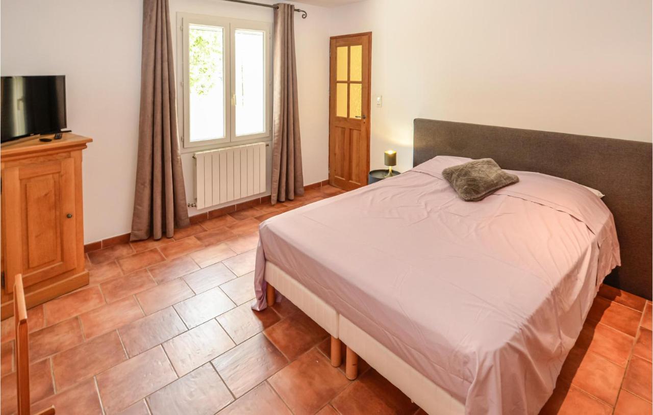 3 Bedroom Awesome Home In Chateuneuf De Gadagne Chateauneuf-de-Gadagne Exterior photo