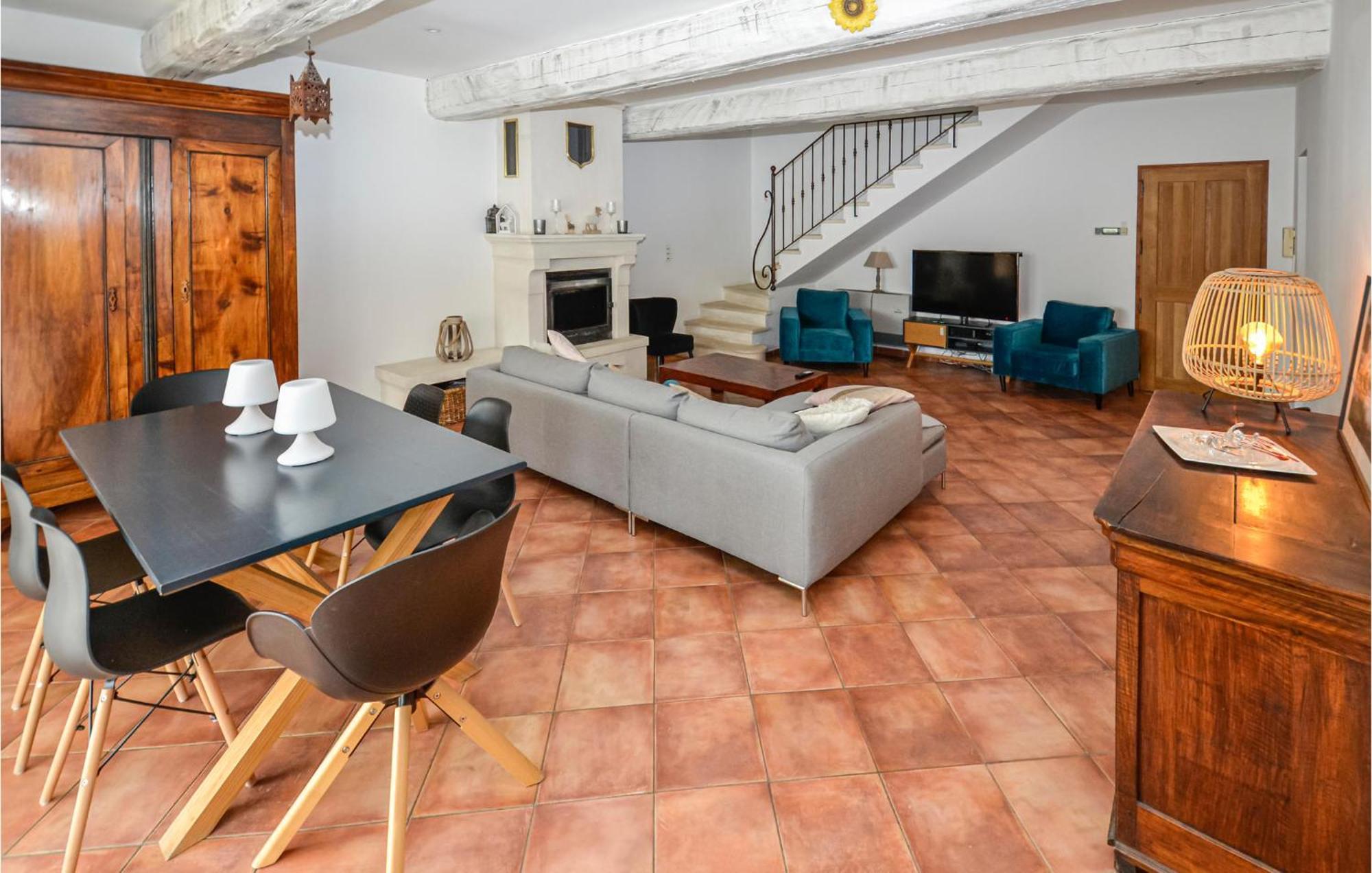 3 Bedroom Awesome Home In Chateuneuf De Gadagne Chateauneuf-de-Gadagne Exterior photo