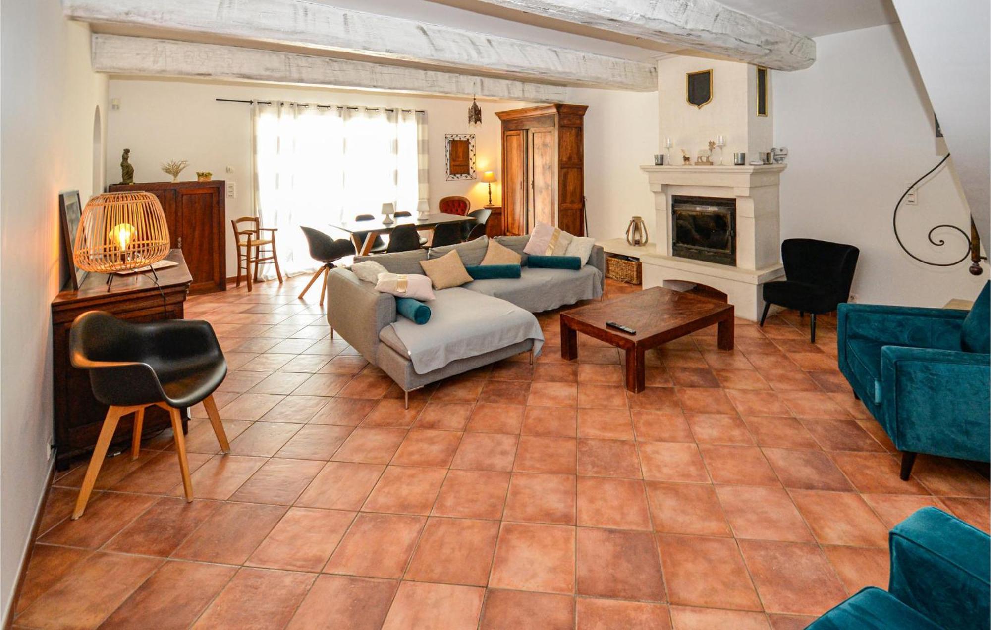 3 Bedroom Awesome Home In Chateuneuf De Gadagne Chateauneuf-de-Gadagne Exterior photo